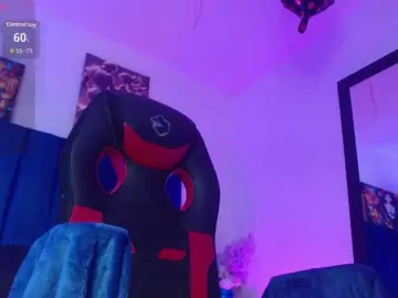 Live Sex Cam with Annie-switt - Bongacams