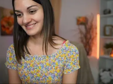 Live Sex with ClaraMoon - Bongacams