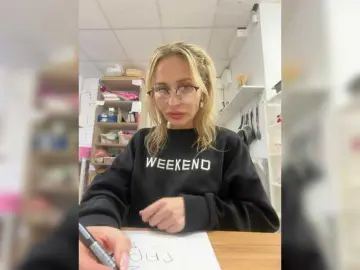 Private Sex Chat with Kirakoks - Bongacams