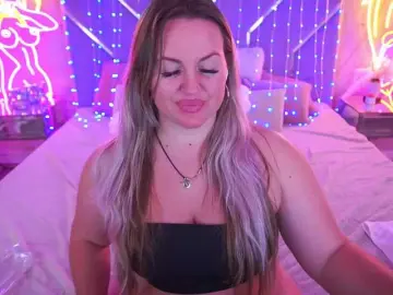 Adult Video Chat with KiraCandyS - Bongacams