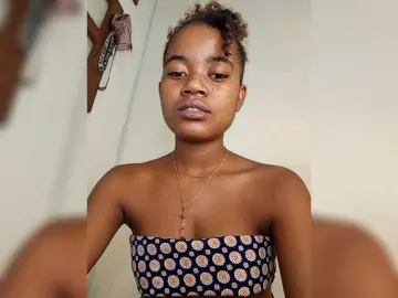 Nude Webcam with Chanel95 - Bongacams