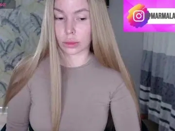 Best live sex cam show with Foxymoxy19 - Bongacams