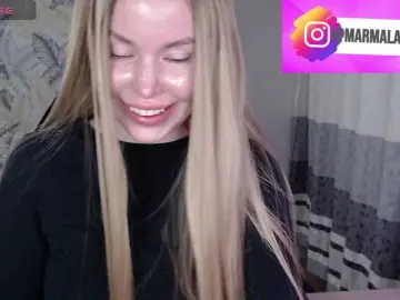 Live Sex with Foxymoxy19 - Bongacams