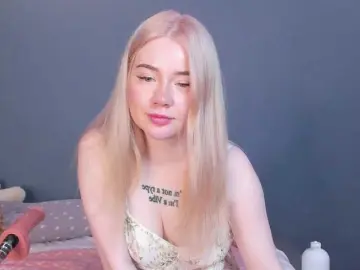 Free Live Porn with LillieBerry - Bongacams