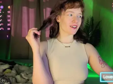 Live Sex Cam with Ricki-Bloom - Bongacams