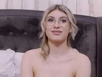 Free Live Porn with SweetAnisia - Bongacams