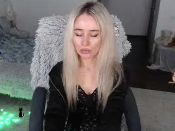 Live Sex Cam with xyliganka777 - Bongacams