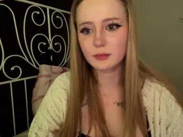 Sex Cam with LolaMin - Bongacams