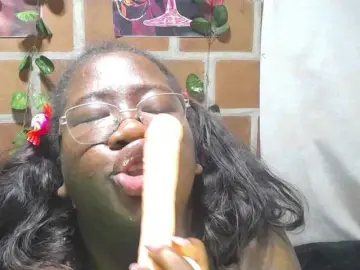 Live Sex Cam with ROOSGONZALEX - Bongacams