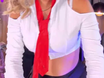 Adult Webcams with KyomiVelvet - Bongacams