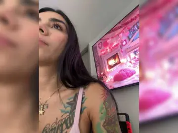 Nude Webcam with juanita-fox - Bongacams