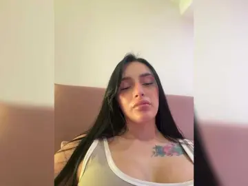 Watch Live Sex Cams with AprilRosse - Bongacams