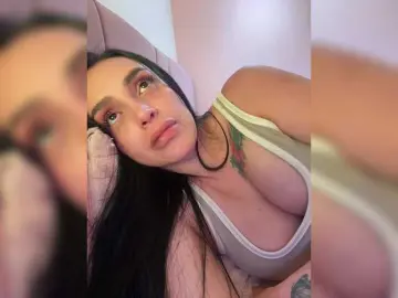 Adult Webcam with AprilRosse - Bongacams