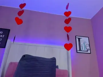 Best live sex cam show with SarahYessica - Bongacams