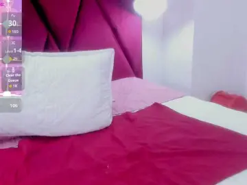 Live Sex Cam with MilfSharoon - Bongacams