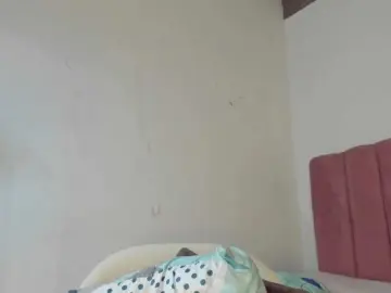 Best Webcam with Tahira-20 - Bongacams