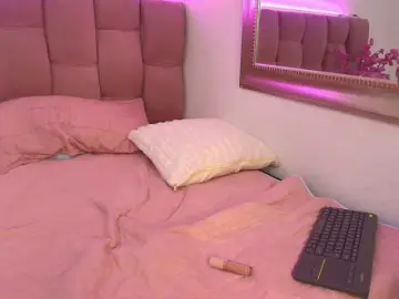 Nude Webcam with LiamRochi - Bongacams