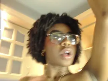 Live Porn with MelodyBlazze - Bongacams