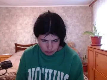 Free Live Porn with Karolina33 - Bongacams