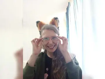 Free Porn Cam with -queen-margo- - Bongacams