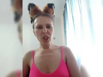 Free Live Porn with -queen-margo- - Bongacams