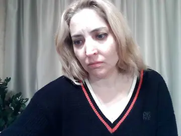 Nude Webcam with mariska-kiska - Bongacams