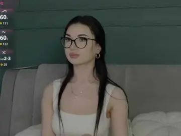 Adult Webcams with Chiaralovee - Bongacams