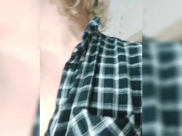 Watch Live Sex Cams with YourWitcher - Bongacams