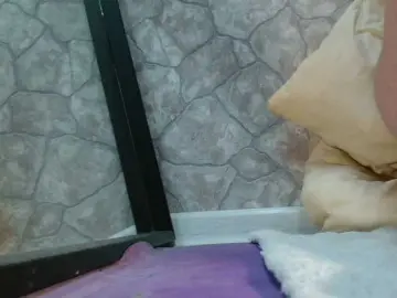 Free Porn Cam with Alida-2 - Bongacams