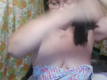 Sex Cam with sexxyicee69 - Bongacams