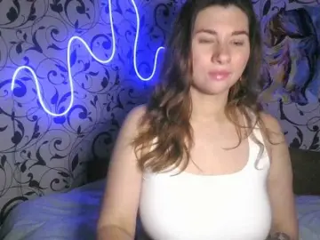Live Porn with YourEmilie - Bongacams