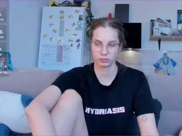 Best live sex cam show with Girlalonehome - Bongacams