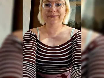 Adult Webcams with Vika211 - Bongacams