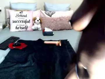 Live Sex Cam with FitBlair66 - Bongacams