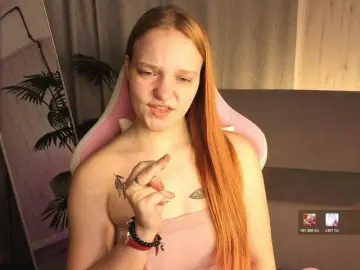 Free Porn Cam with CandyLir - Bongacams