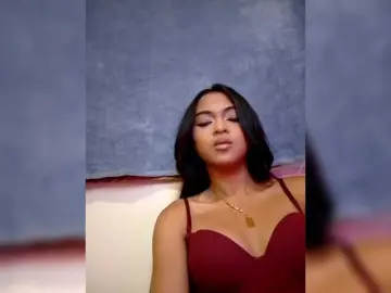 Best Webcam with Lolah261 - Bongacams