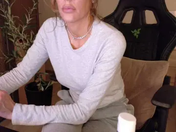 Watch Live Sex Cams with Amex369 - Bongacams