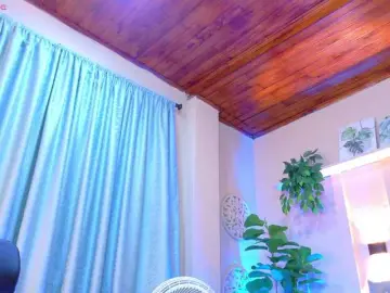 Free Porn Cam with chloe-rosse - Bongacams