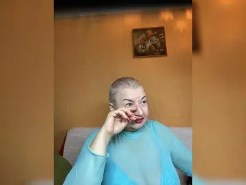 Live Porn with SVETIKBOMBOCHKA - Bongacams