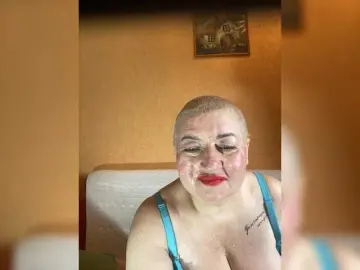 Sex Cam with SVETIKBOMBOCHKA - Bongacams