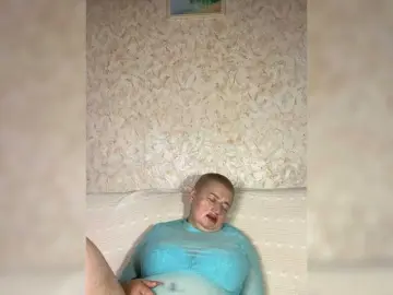 Live Sex with SVETIKBOMBOCHKA - Bongacams