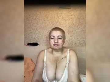 Adult Webcam with SVETIKBOMBOCHKA - Bongacams