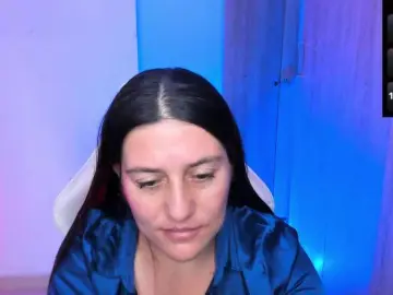 Free Porn Cam with Saskyaajohnson - Bongacams