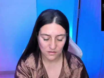 Nude Webcam with Saskyaajohnson - Bongacams