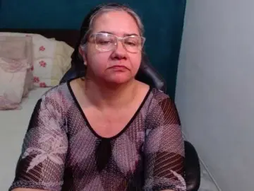 Adult Webcam with scarlett-dubois - Bongacams