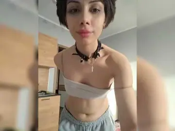 Sex Cam with Tinablackkk - Bongacams