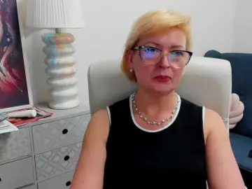 Free Porn Cam with LunaFantasy - Bongacams