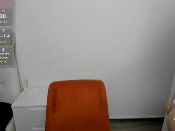 Nude Webcam with hotmorenaxxx - Bongacams