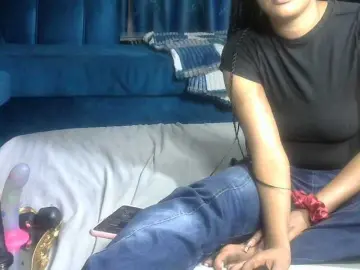 Sex Cam with Petitlexxi - Bongacams