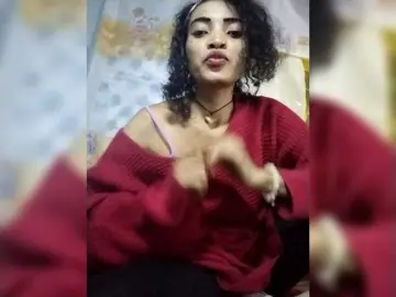 Live Porn with Shanya12 - Bongacams